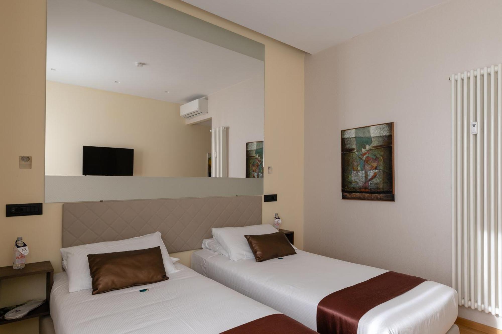 Aiello Rooms - San Babila Milano Ngoại thất bức ảnh